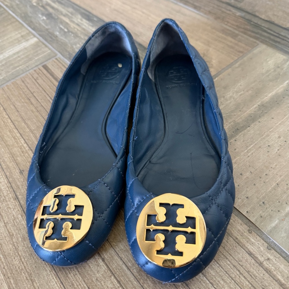 Tory Burch Blue Quilted Leather Quinn Ballet Flats size 7.5 - Picture 2 of 7